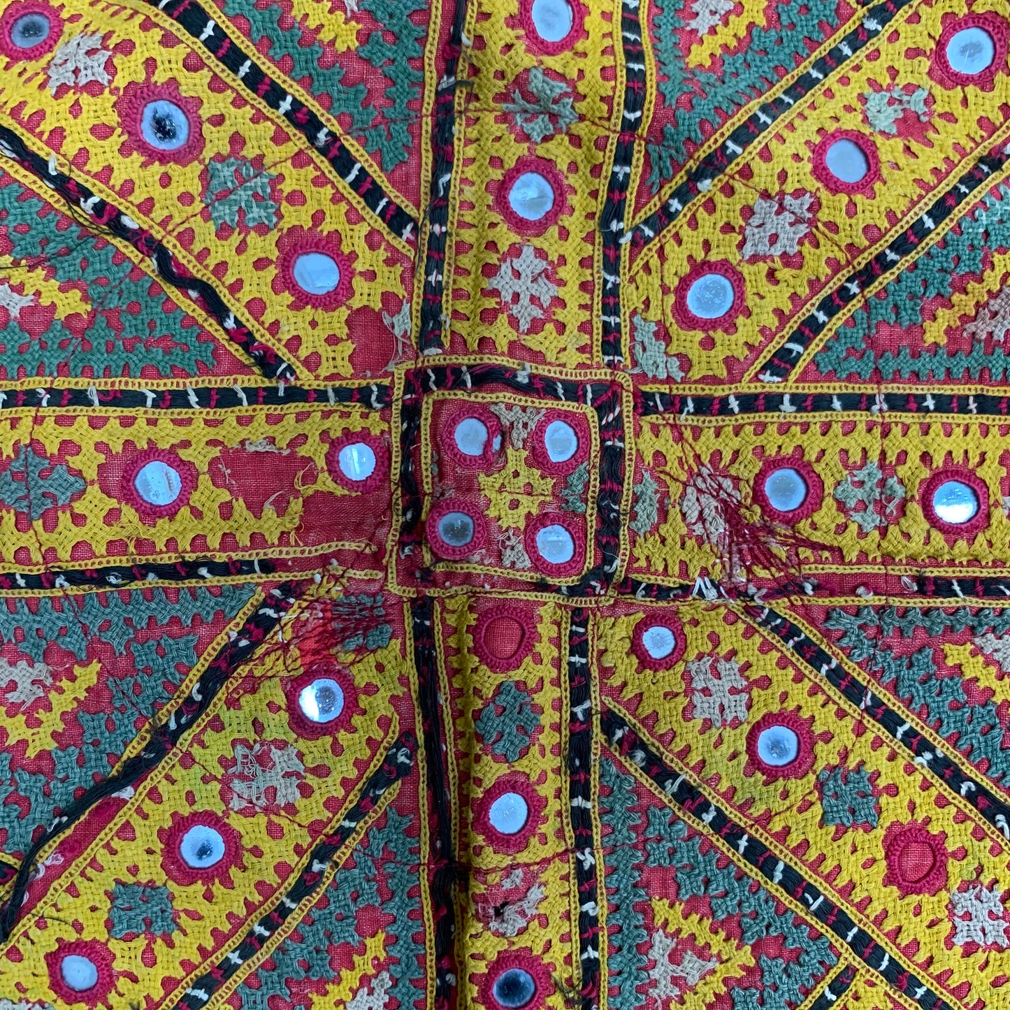 YELLOW SINDHI TEXTILE WITH MIRRORWORK